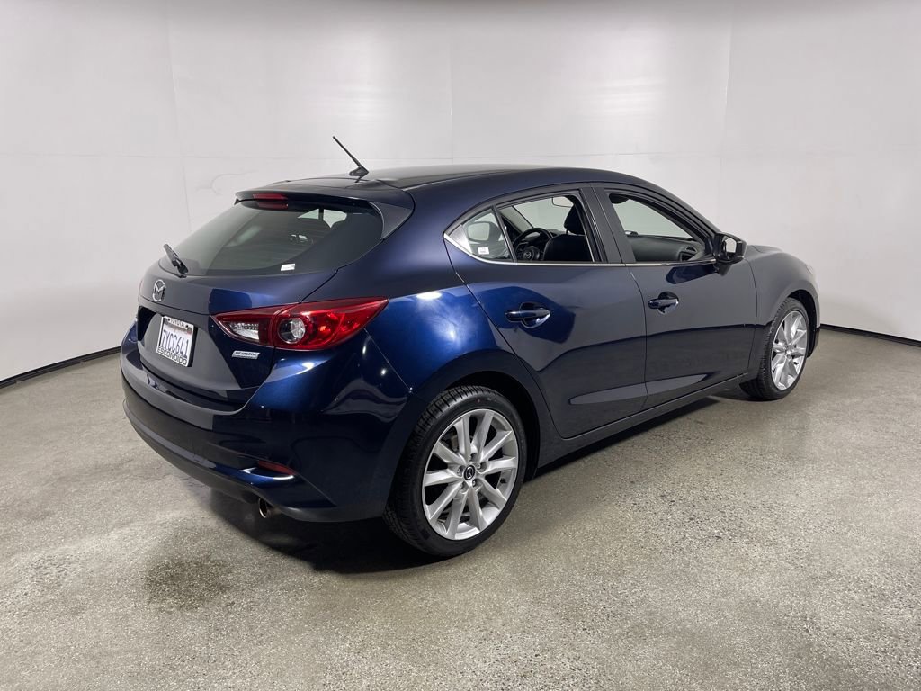 Used 2017 MAZDA MAZDA3 Touring image 3