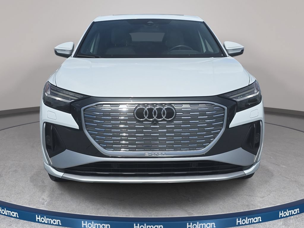 Used 2023 Audi Q4 e-tron Prestige AWD/4WD image 4