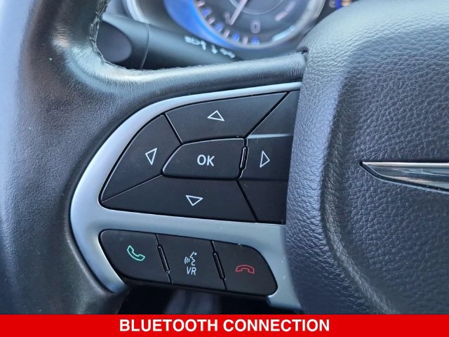 Used 2016 Chrysler 200 Limited w/ Anniversary Edition FWD image 19