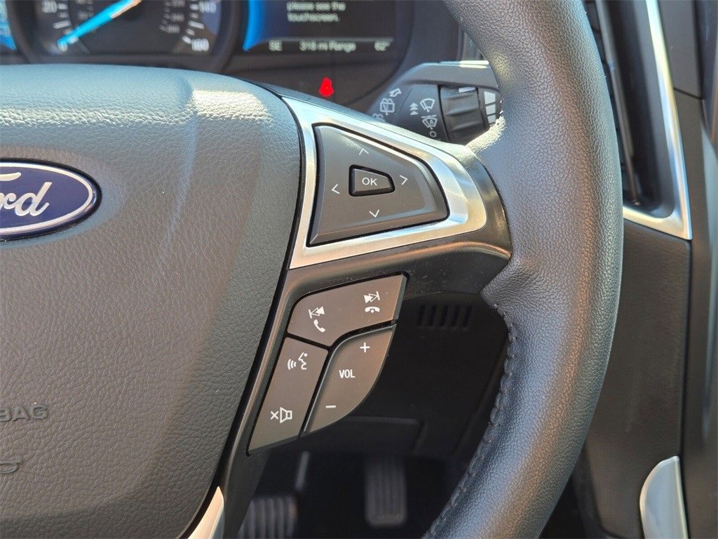Used 2024 Ford Edge Titanium image 26