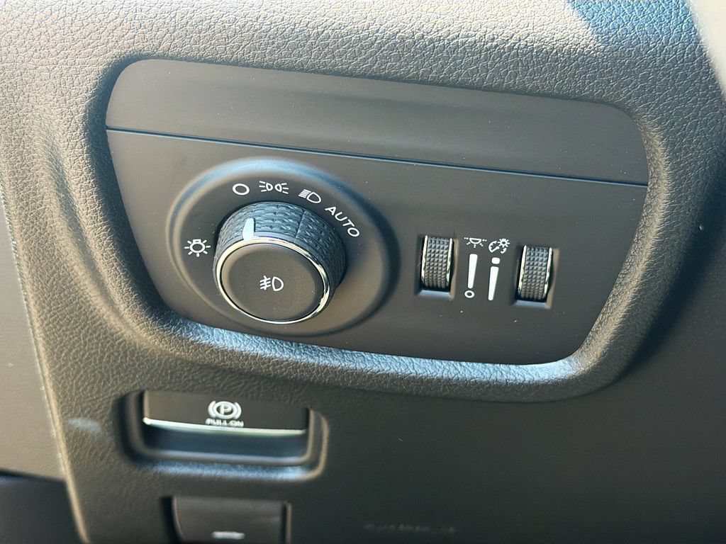 New 2026 Jeep Grand Cherokee Limited AWD/4WD image 34