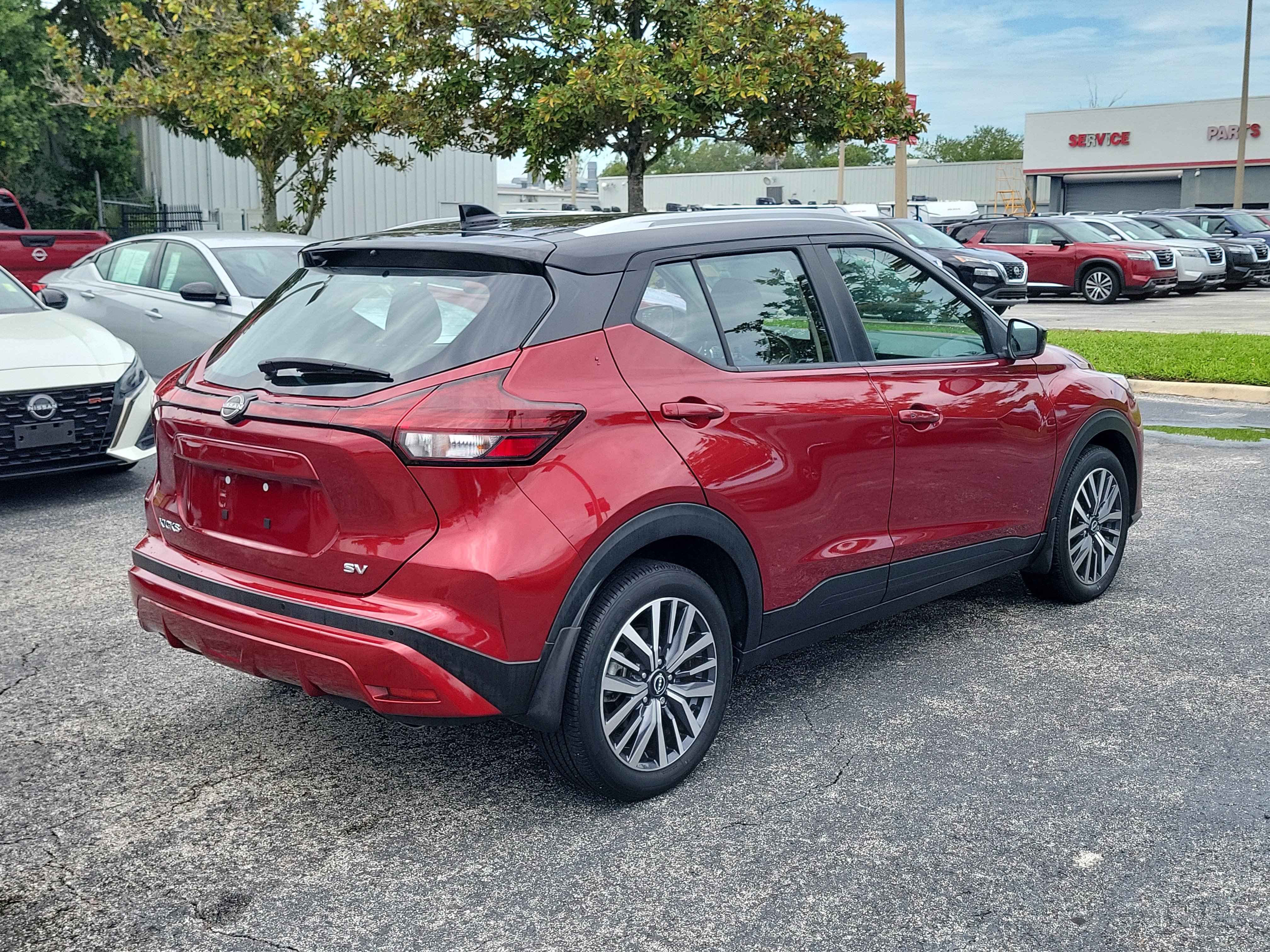 Certified 2023 Nissan Kicks SV FWD image 4