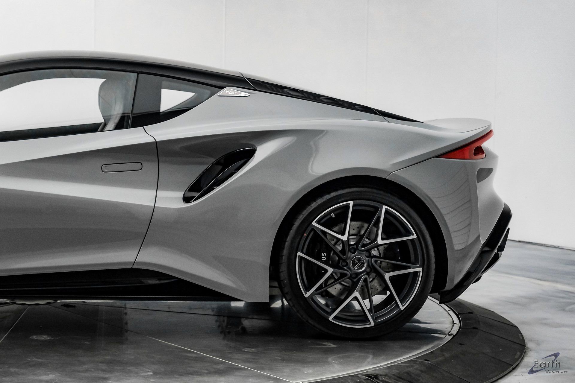 New 2026 Lotus Emira V6 SE Touring RWD image 9