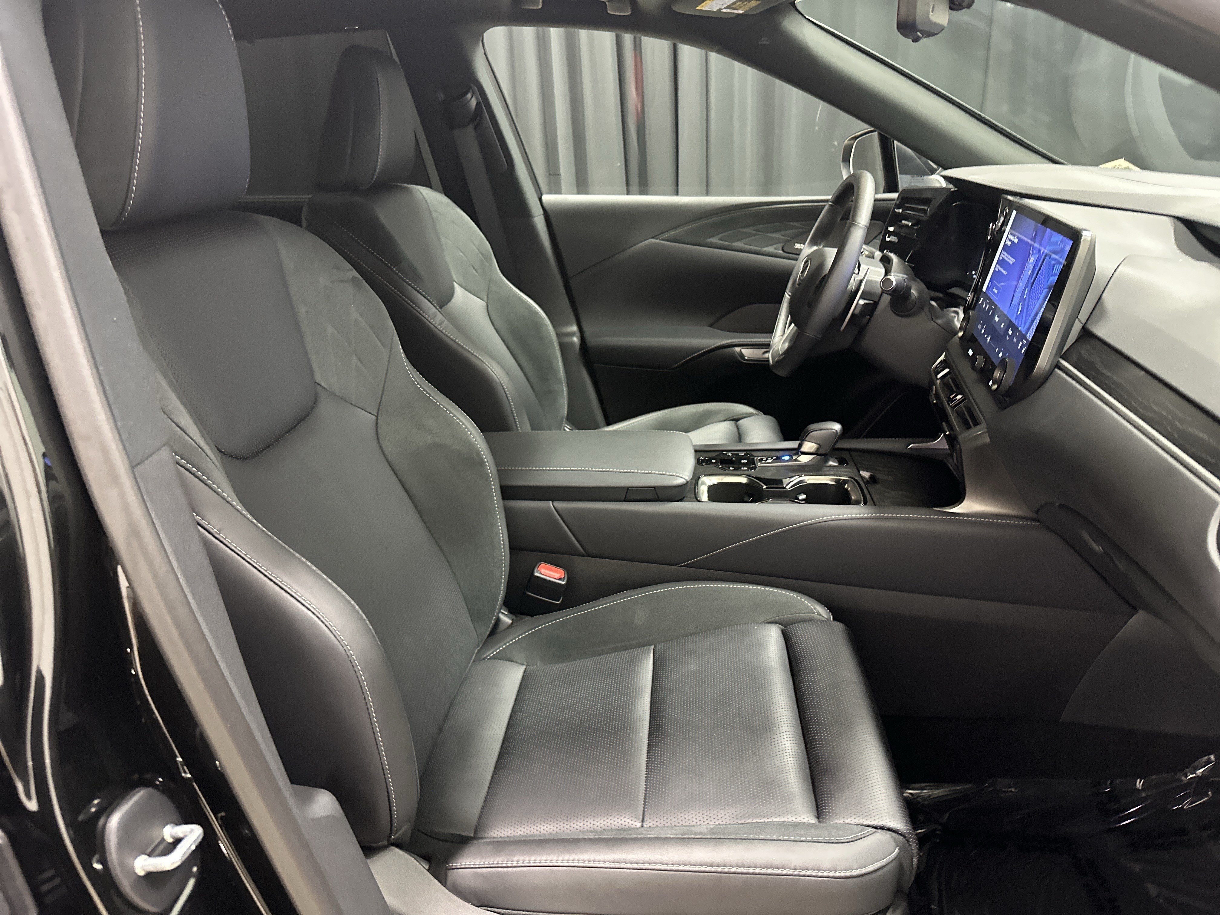 Certified 2025 Lexus RX 350 AWD w/ Convenience Package image 35
