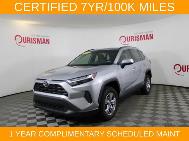 Used 2024 Toyota RAV4 XLE FWD image 2