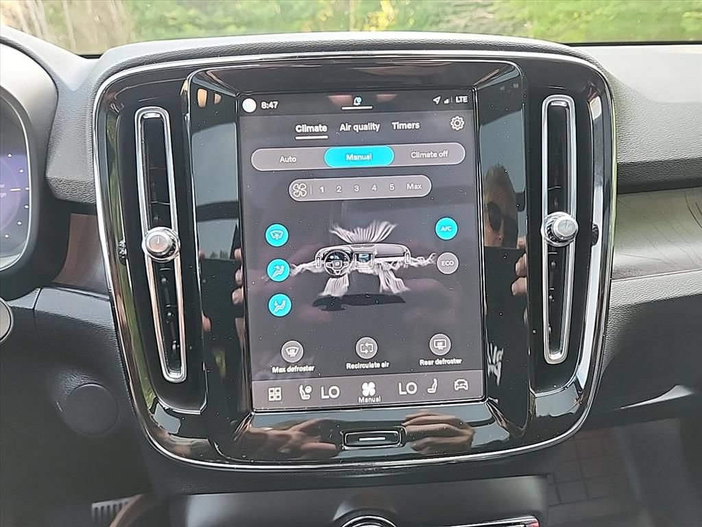 Certified 2024 Volvo XC40 Recharge Ultimate w/ Protection Package Premier AWD/4WD image 20