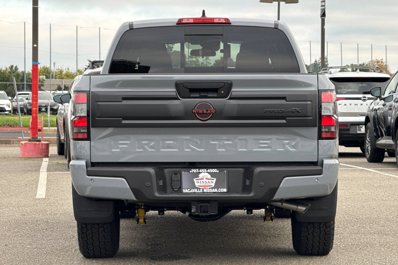 New 2026 Nissan Frontier PRO-4X w/ Tow Package AWD/4WD image 6