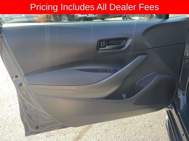 Used 2025 Toyota Corolla LE w/ Convenience Package FWD image 19