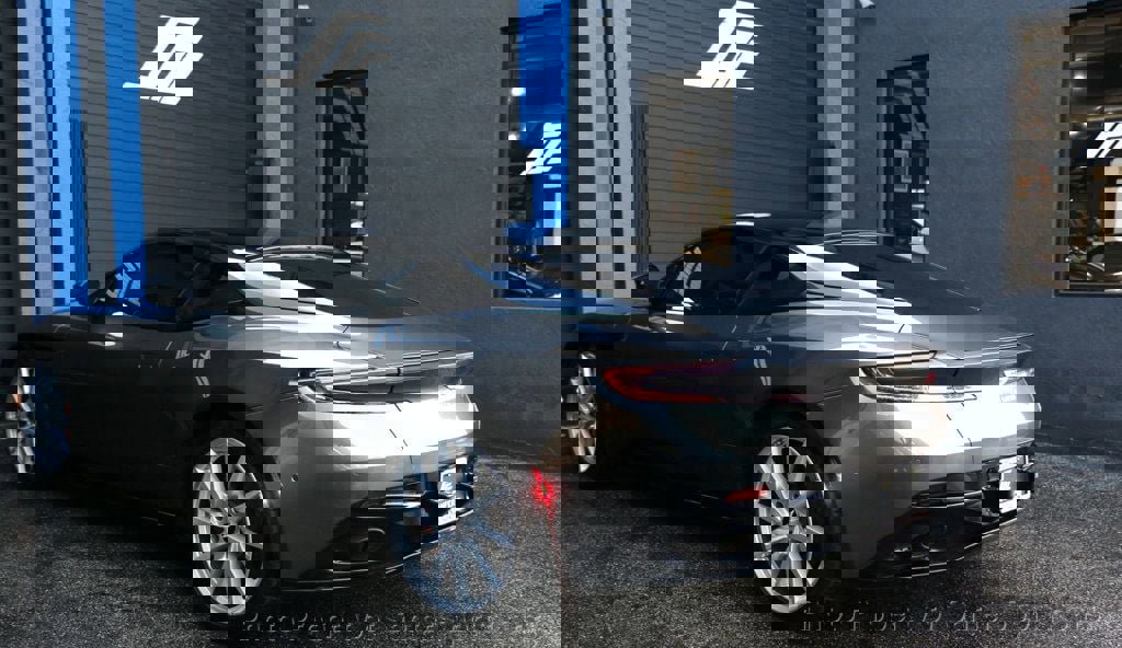 Used 2019 Aston Martin DB11 Coupe RWD image 5