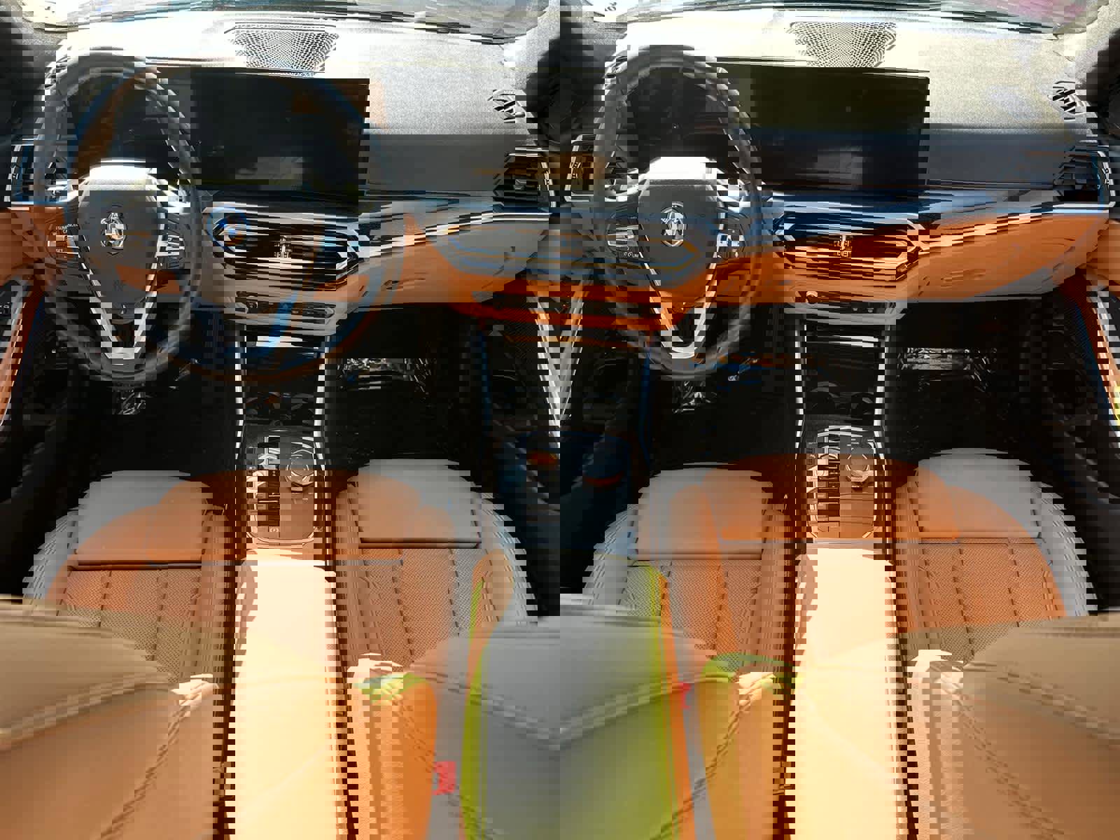 Used 2023 BMW 330e xDrive w/ Convenience Package image 10