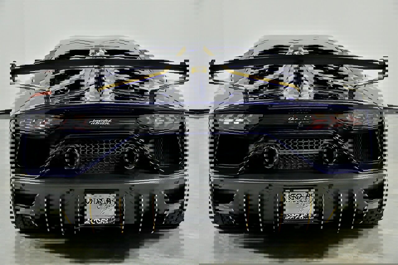 Used 2019 Lamborghini Aventador SVJ image 17
