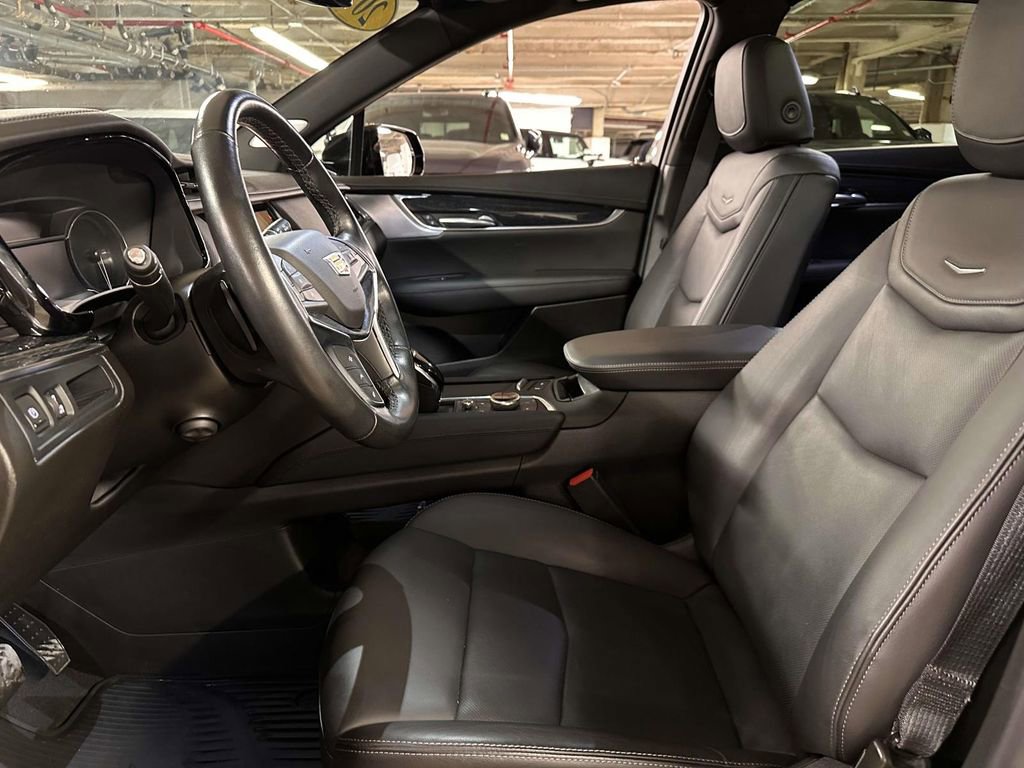 Used 2023 Cadillac XT5 Premium Luxury AWD/4WD image 16
