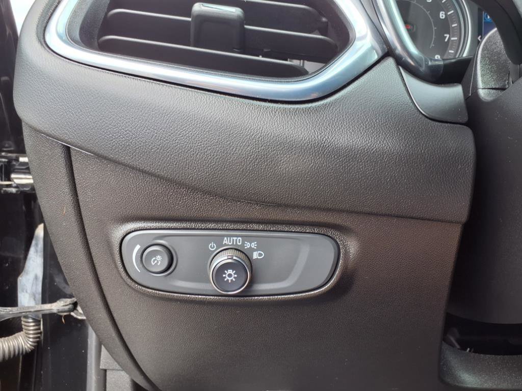 Used 2022 Chevrolet Equinox LS w/ LS Convenience Package image 21