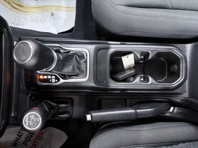Used 2023 Jeep Wrangler Unlimited w/ Sun & Screen Package AWD/4WD image 26