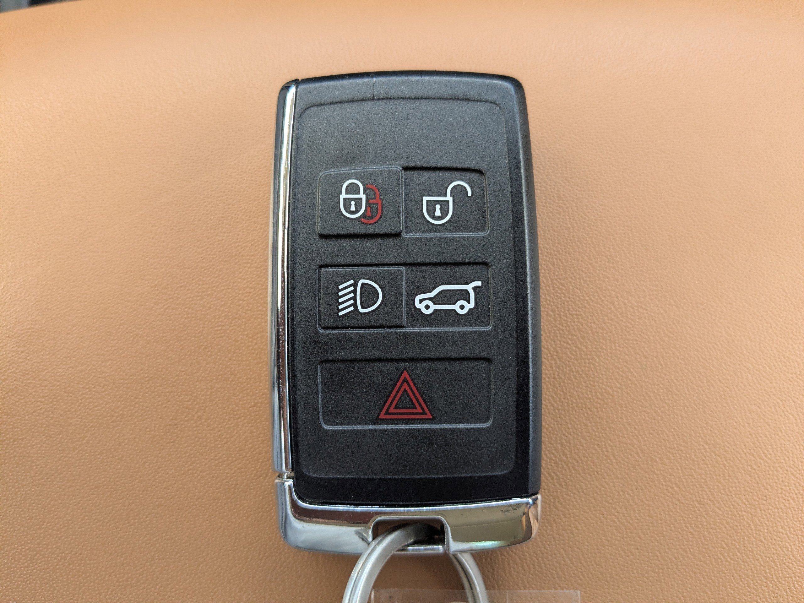 Used 2023 Land Rover Defender 130 First Edition image 33