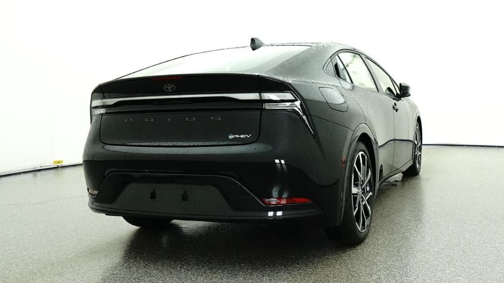 New 2026 Toyota Prius Plug-In Hybrid FWD image 24