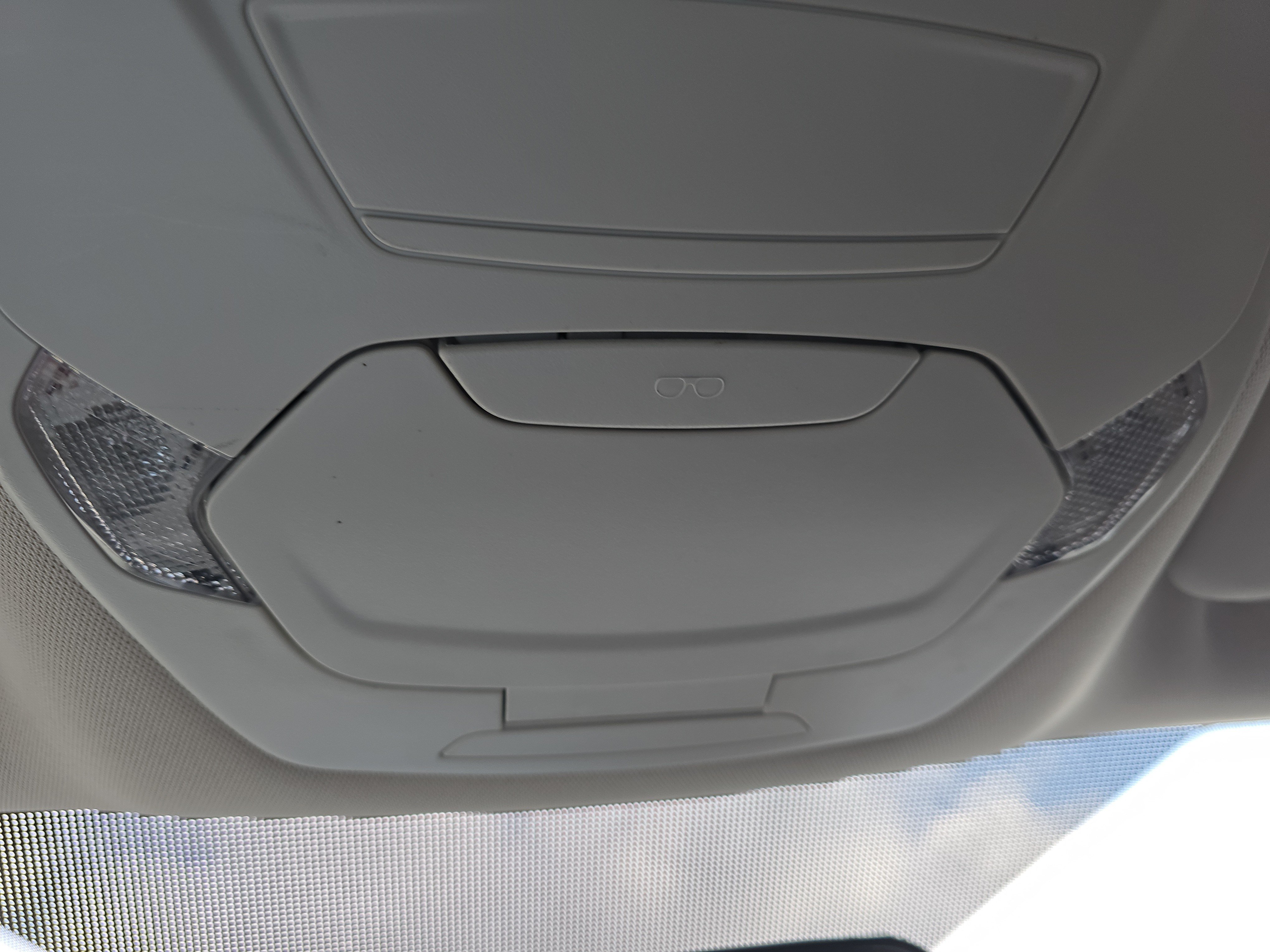 Used 2018 Ford Escape SE w/ SE Sync 3 Package AWD/4WD image 34