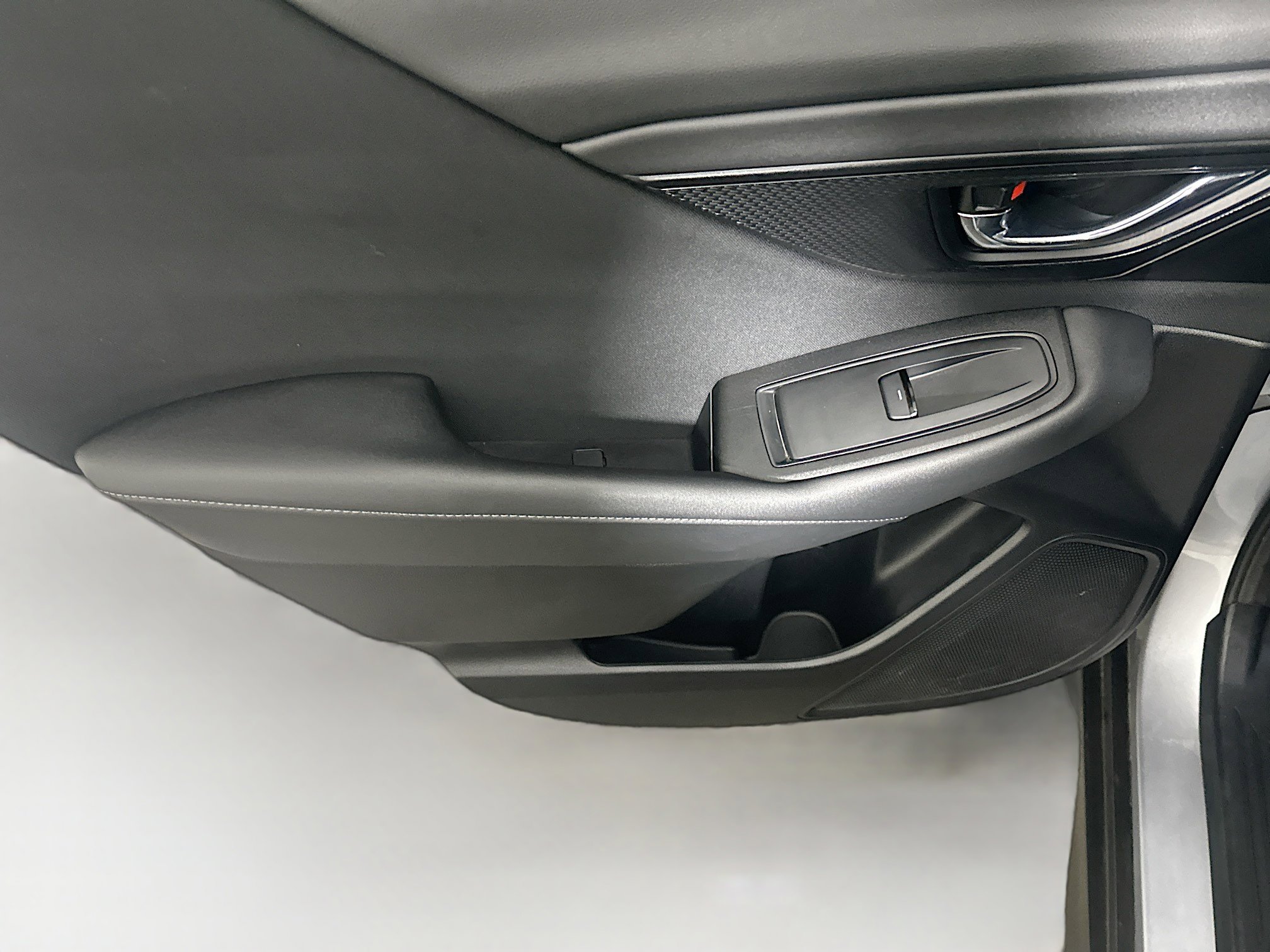 Used 2025 Subaru Outback Premium image 24