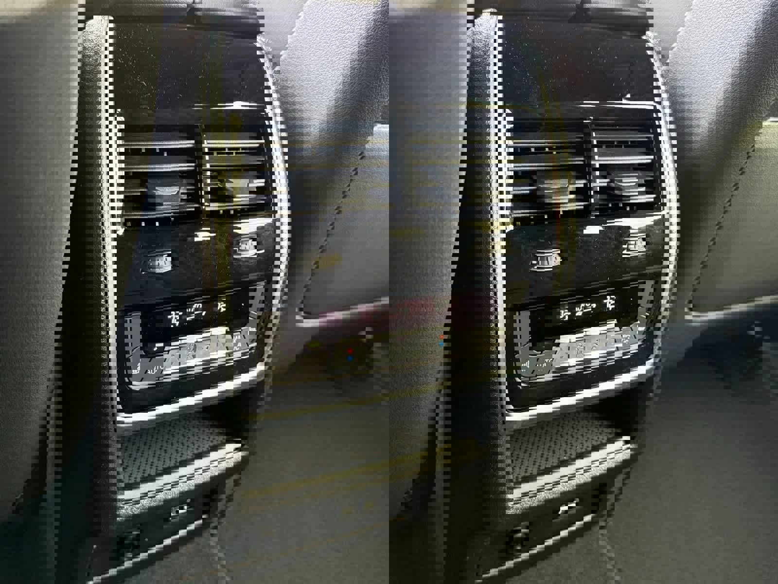 New 2026 BMW X5 xDrive40i w/ M Sport Package image 32