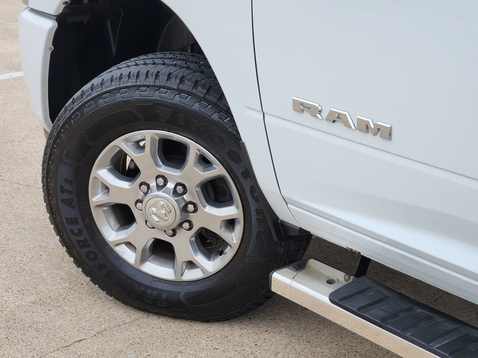 Used 2023 RAM 2500 Laramie AWD/4WD image 16