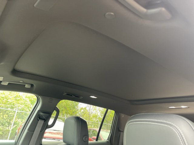 New 2027 Chevrolet Traverse LT w/ Sun and Wheel Package AWD/4WD image 22