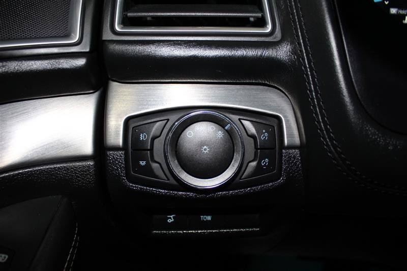 Used 2016 Ford Explorer Platinum AWD/4WD image 29