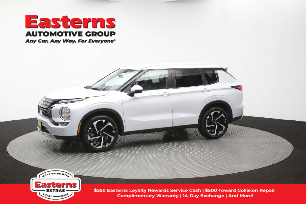 Used 2024 Mitsubishi Outlander SE FWD image 59