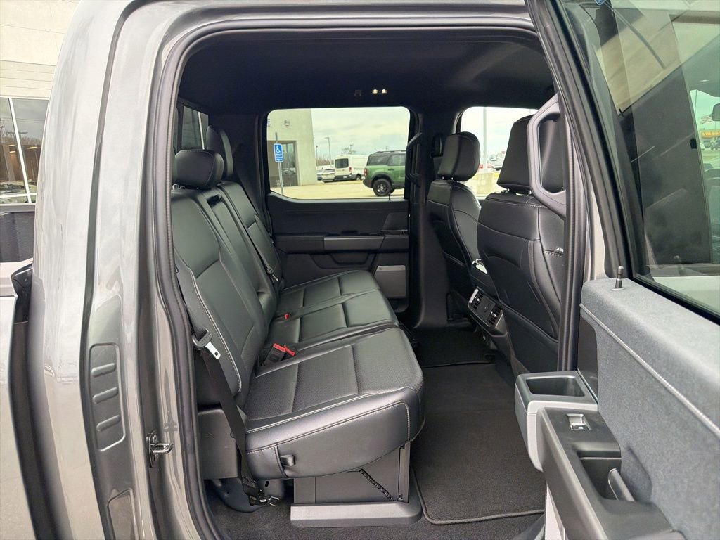 New 2025 Ford F150 Lariat w/ Equipment Group 501A Mid image 17