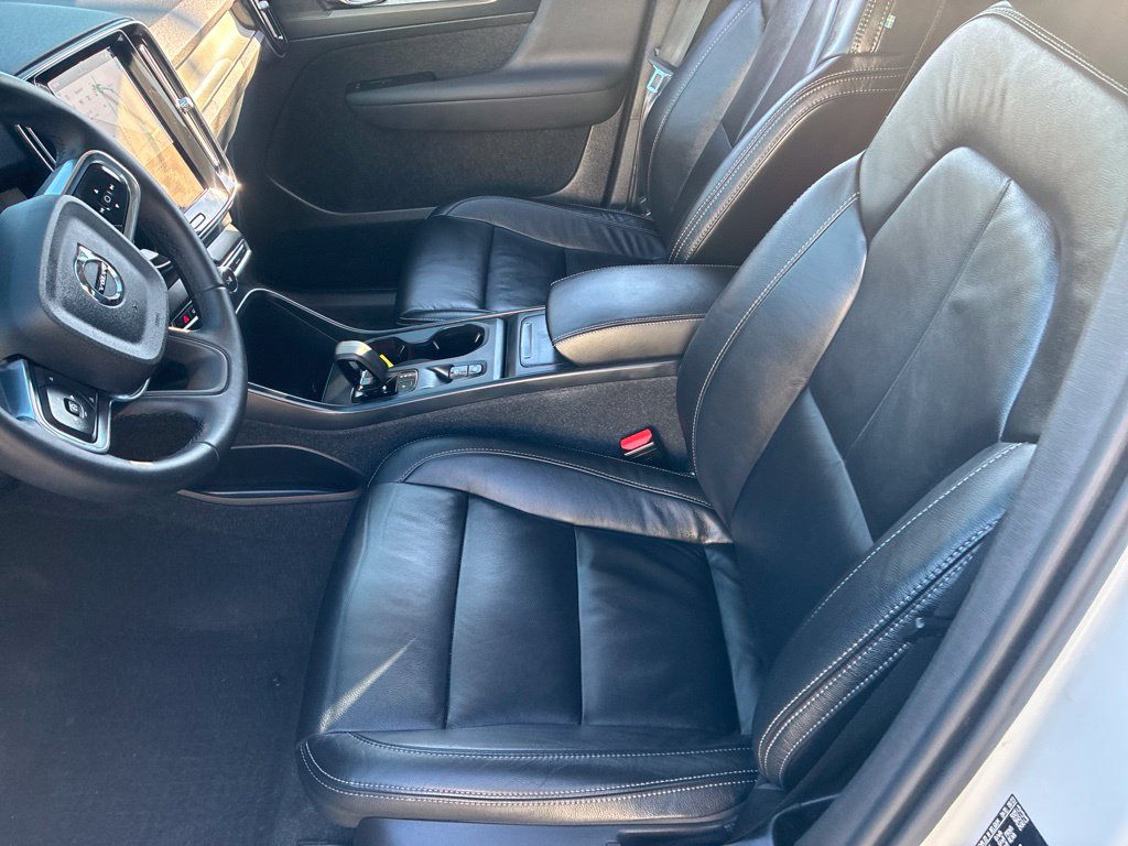Certified 2024 Volvo XC40 B5 Core AWD/4WD image 13