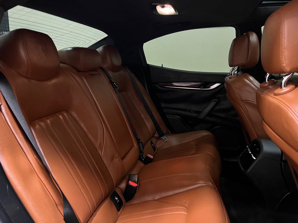 Used 2014 Maserati Ghibli RWD image 24