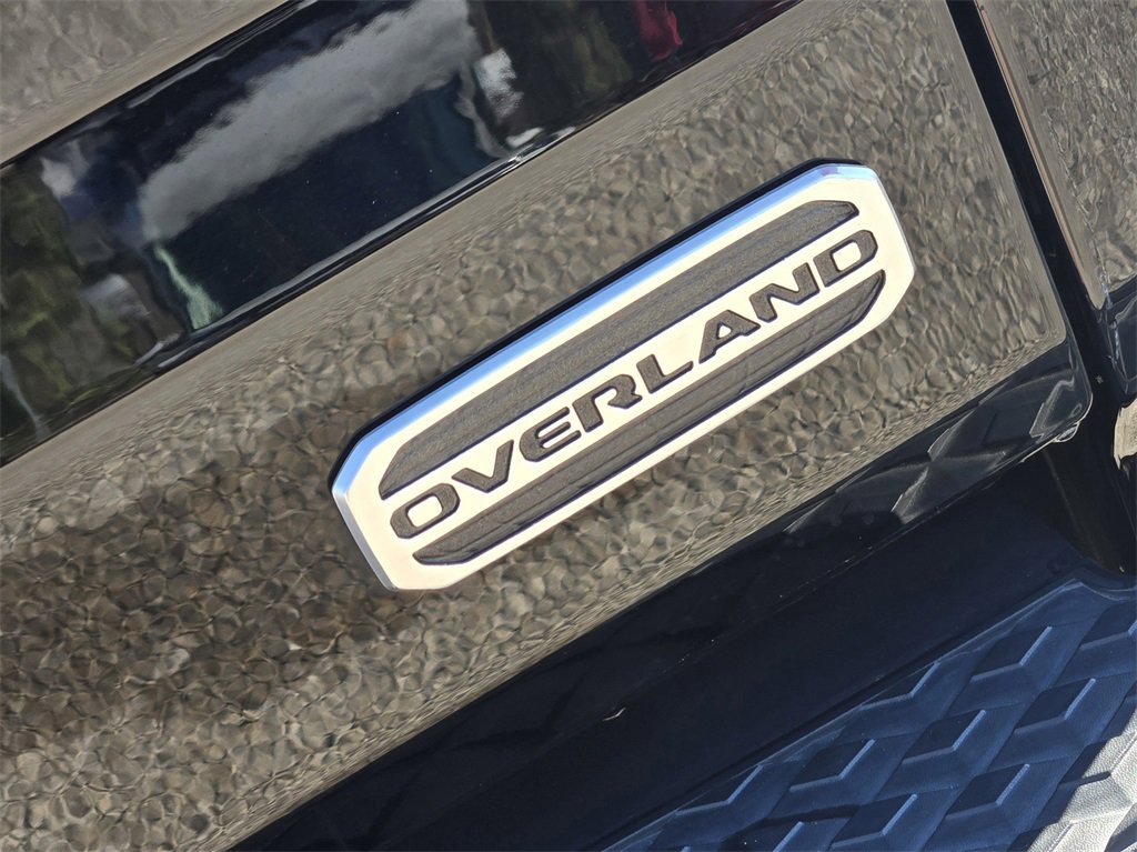 Used 2020 Jeep Gladiator Overland w/ Popular Equipment Package image 11