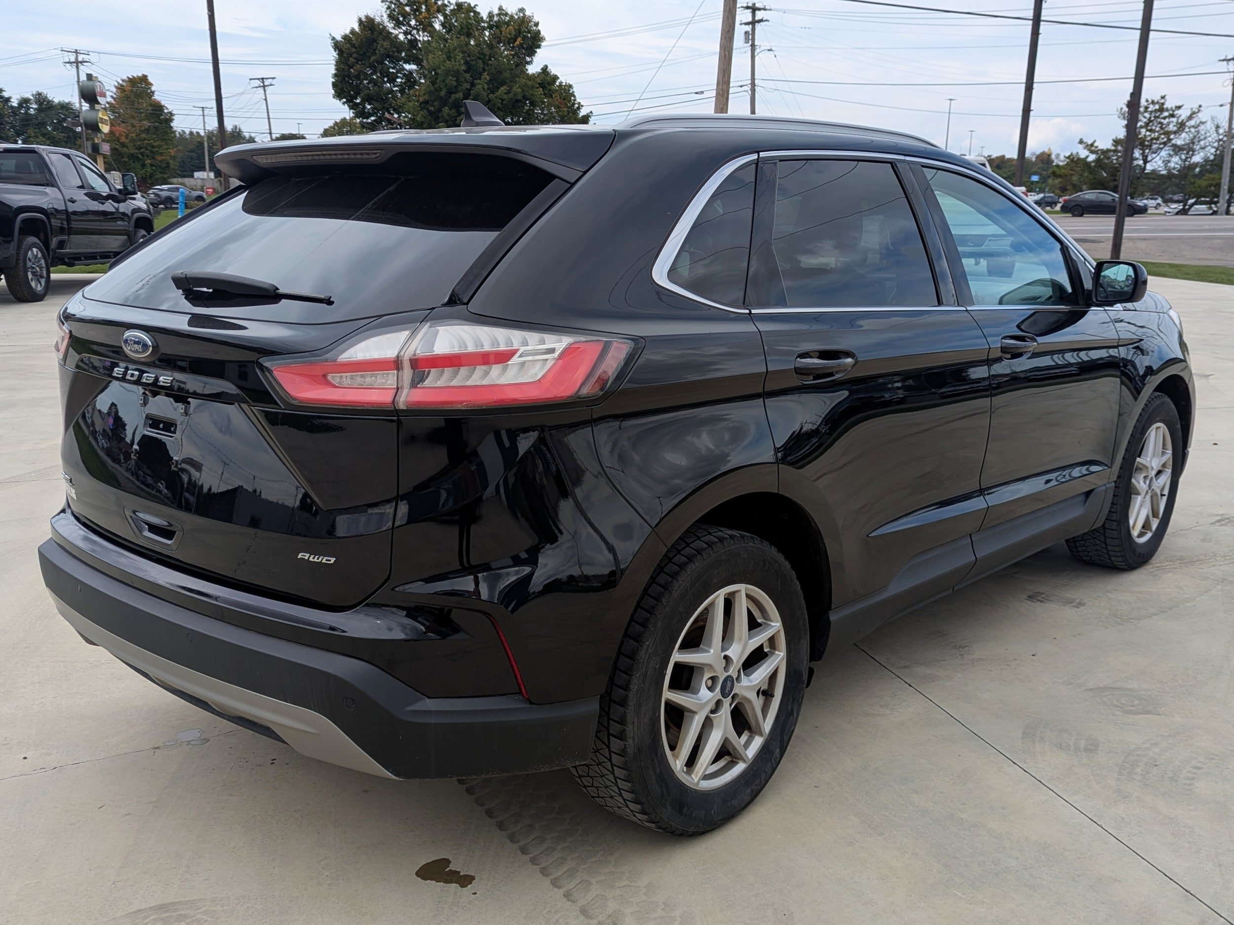 Used 2021 Ford Edge SEL w/ Convenience Package AWD/4WD image 7