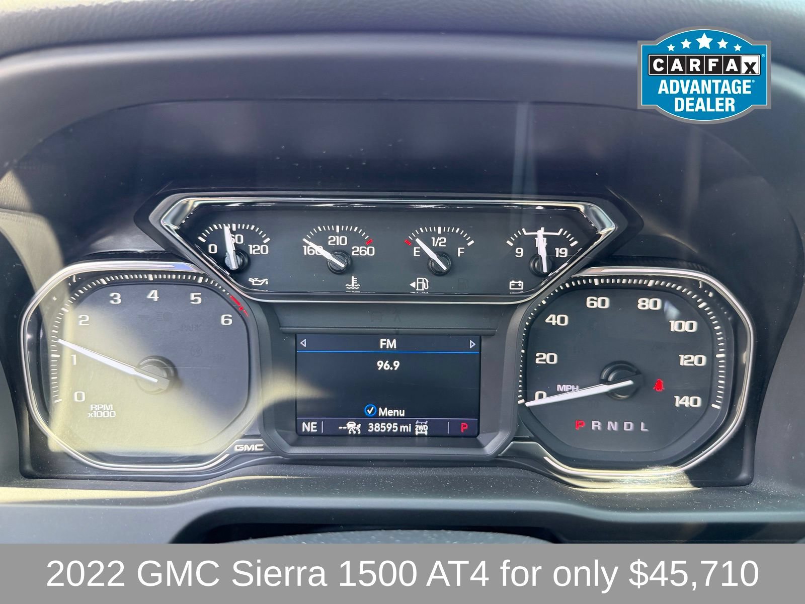 Used 2022 GMC Sierra 1500 AT4 w/ AT4 Premium Package AWD/4WD image 11