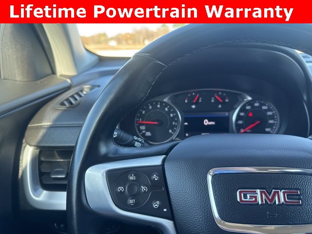 Used 2024 GMC Terrain SLT image 10