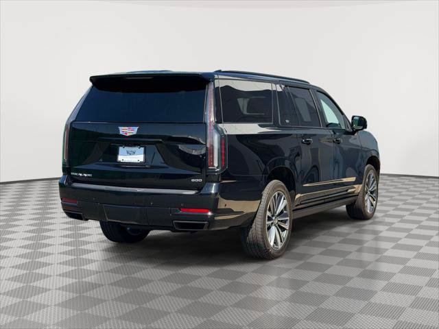 Used 2025 Cadillac Escalade ESV Sport AWD/4WD image 7