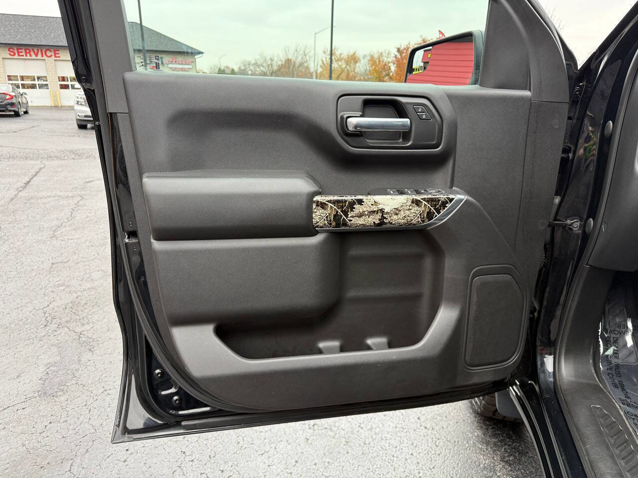 Used 2021 Chevrolet Silverado 1500 Custom Trail Boss w/ Realtree Special Edition image 21