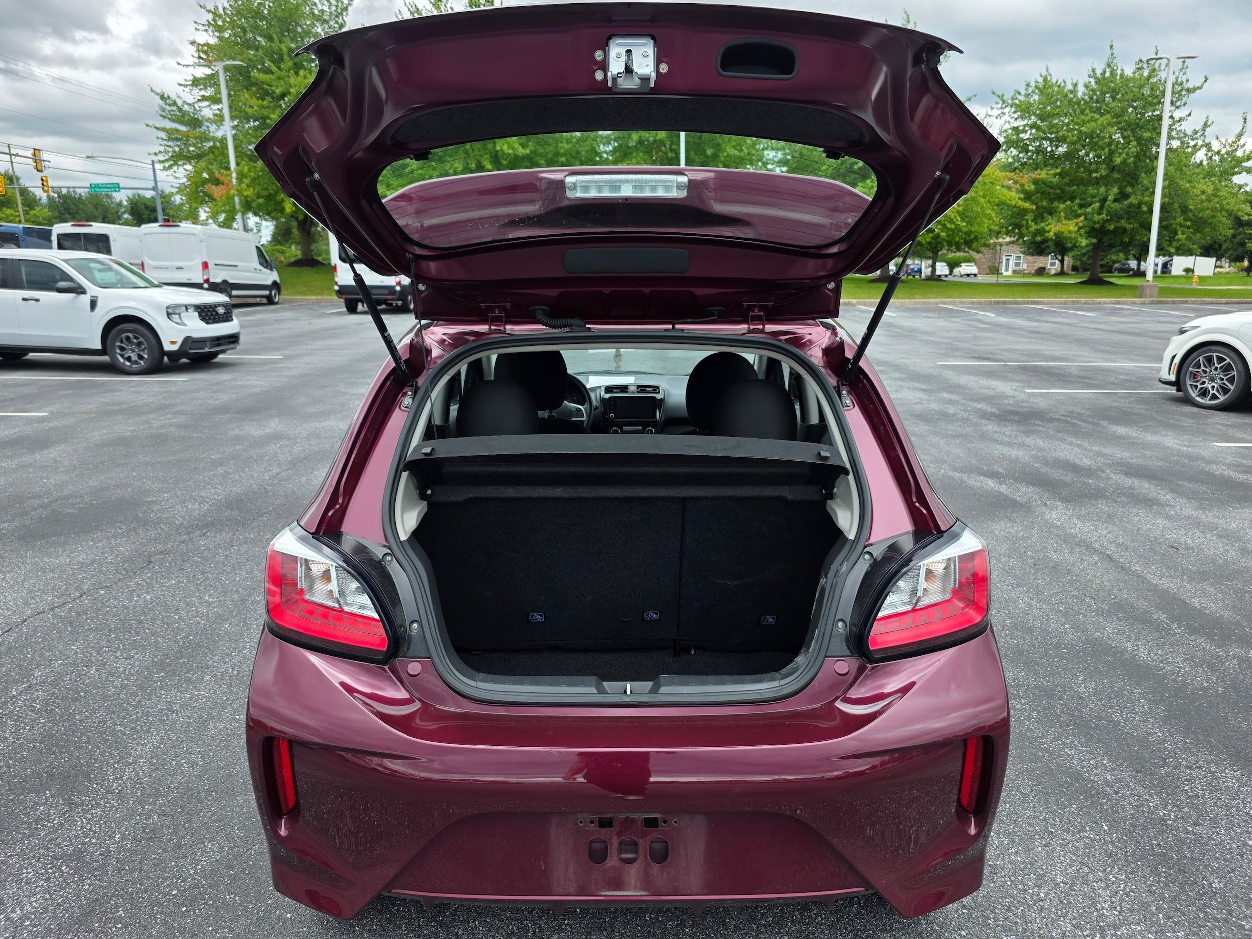 Used 2024 Mitsubishi Mirage ES FWD image 9