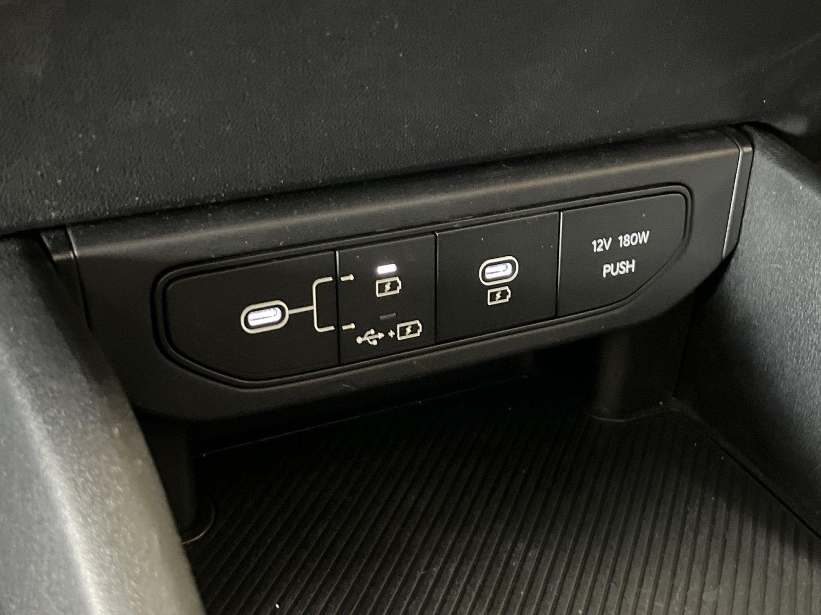 Used 2025 Kia K4 FWD image 35