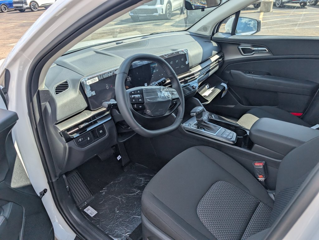 New 2026 Kia Sportage LX w/ LX Convenience Package AWD/4WD image 12