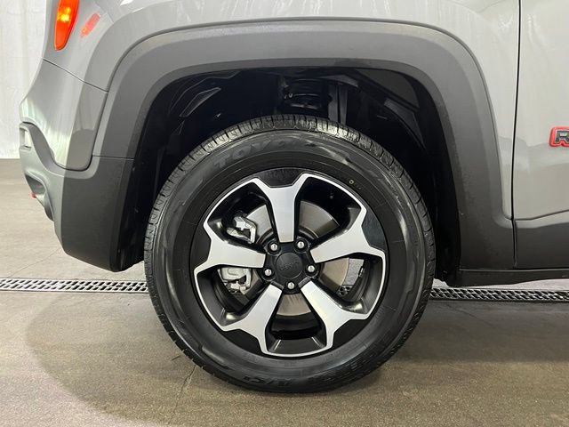 Used 2021 Jeep Renegade Trailhawk w/ Sun & Sound Group AWD/4WD image 22