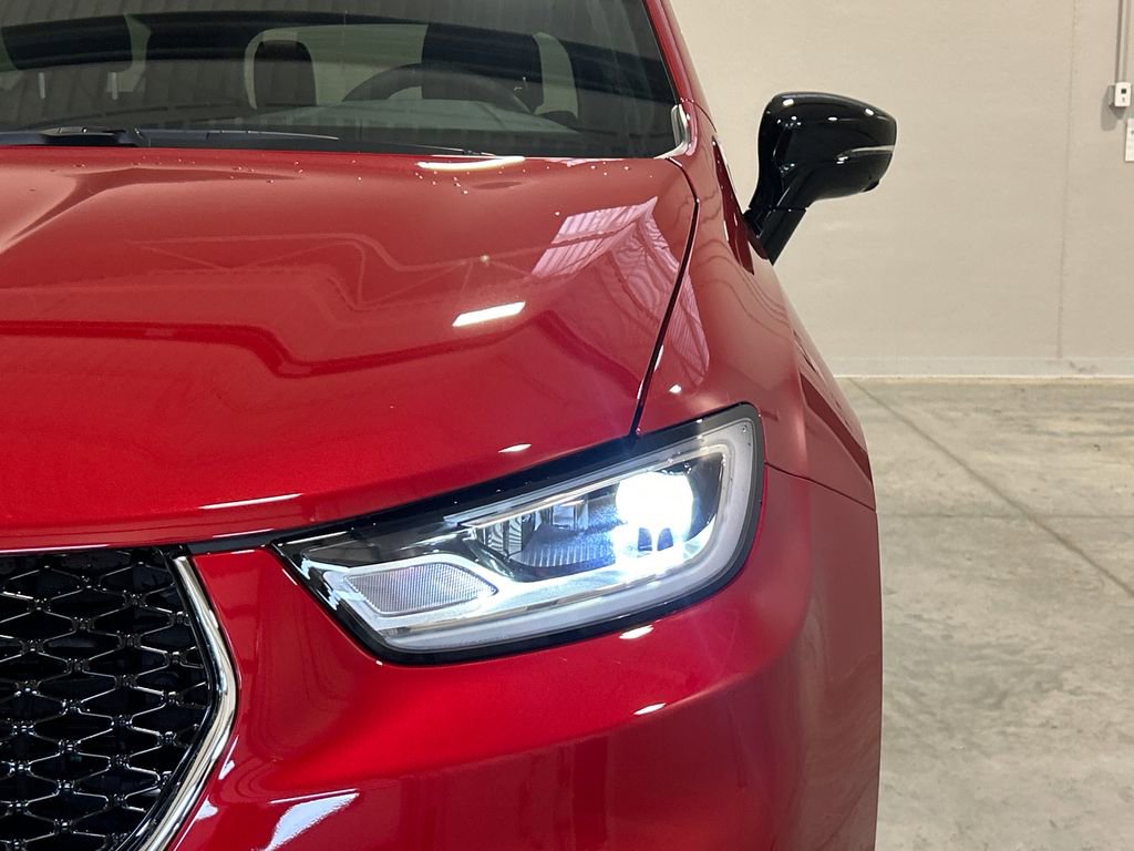 New 2026 Chrysler Pacifica Select image 10