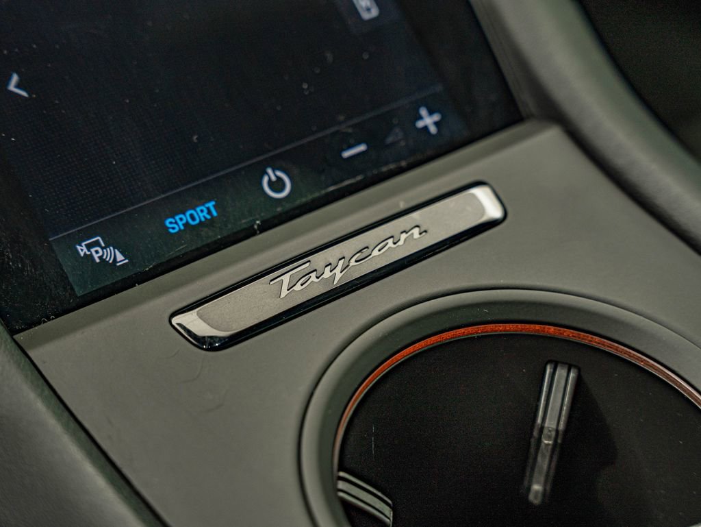 Certified 2022 Porsche Taycan image 34