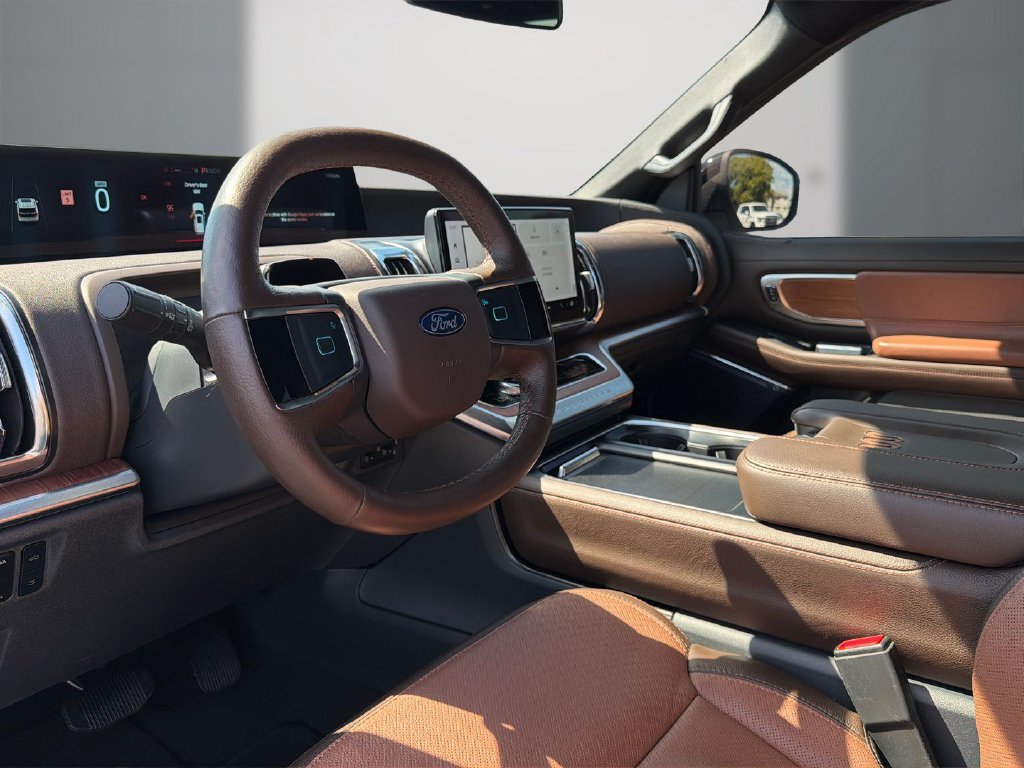 Used 2026 Ford Expedition King Ranch AWD/4WD image 13