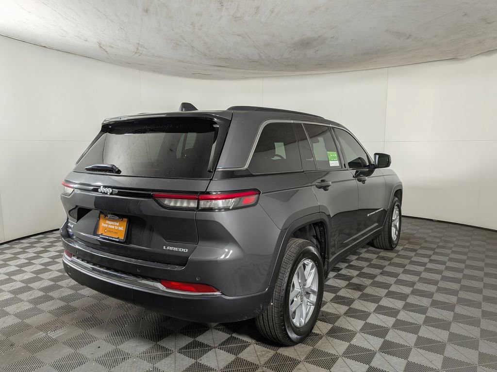 Certified 2025 Jeep Grand Cherokee Laredo X image 8