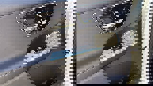 Certified 2025 Mercedes-Benz GLC 300 4MATIC image 15