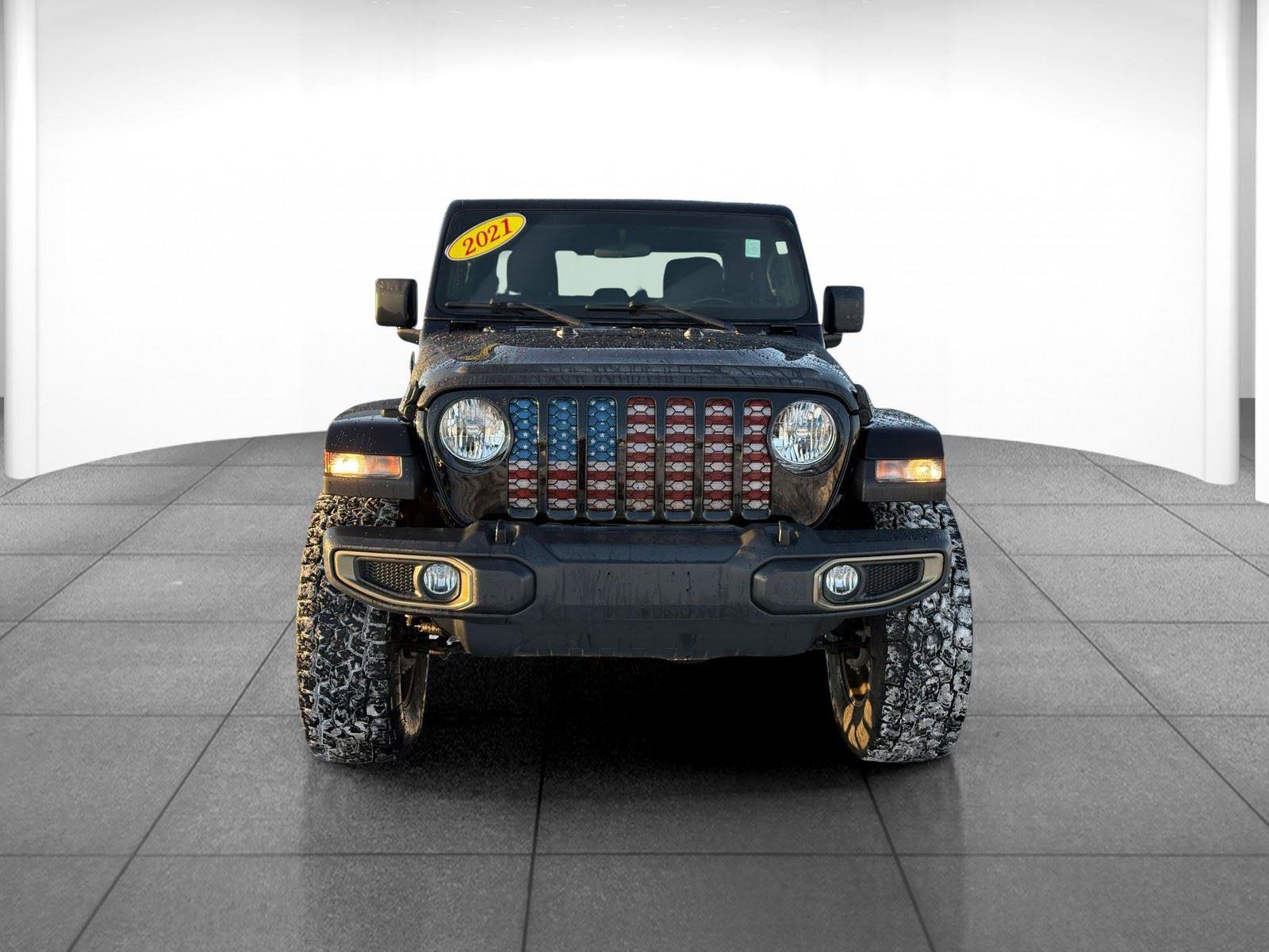 Used 2021 Jeep Gladiator Sport image 2