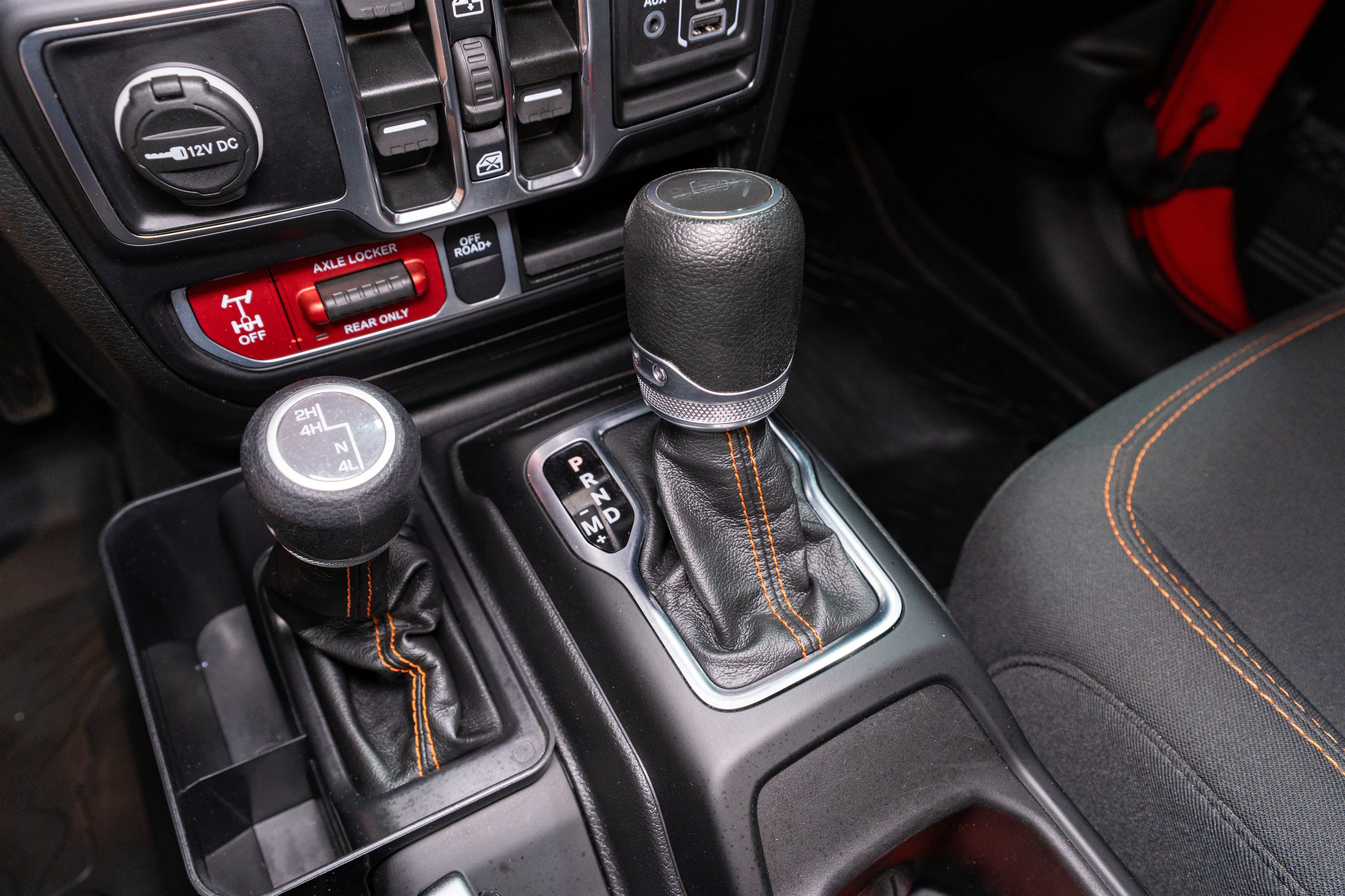 Used 2023 Jeep Gladiator Mojave w/ Cold Weather Group AWD/4WD image 25