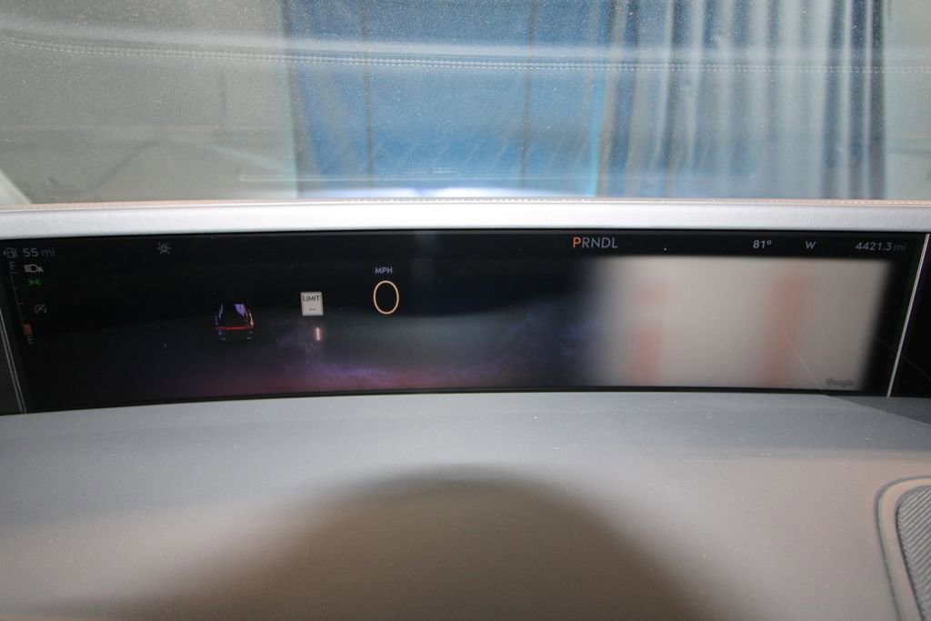 Used 2024 Lincoln Nautilus Premier image 12