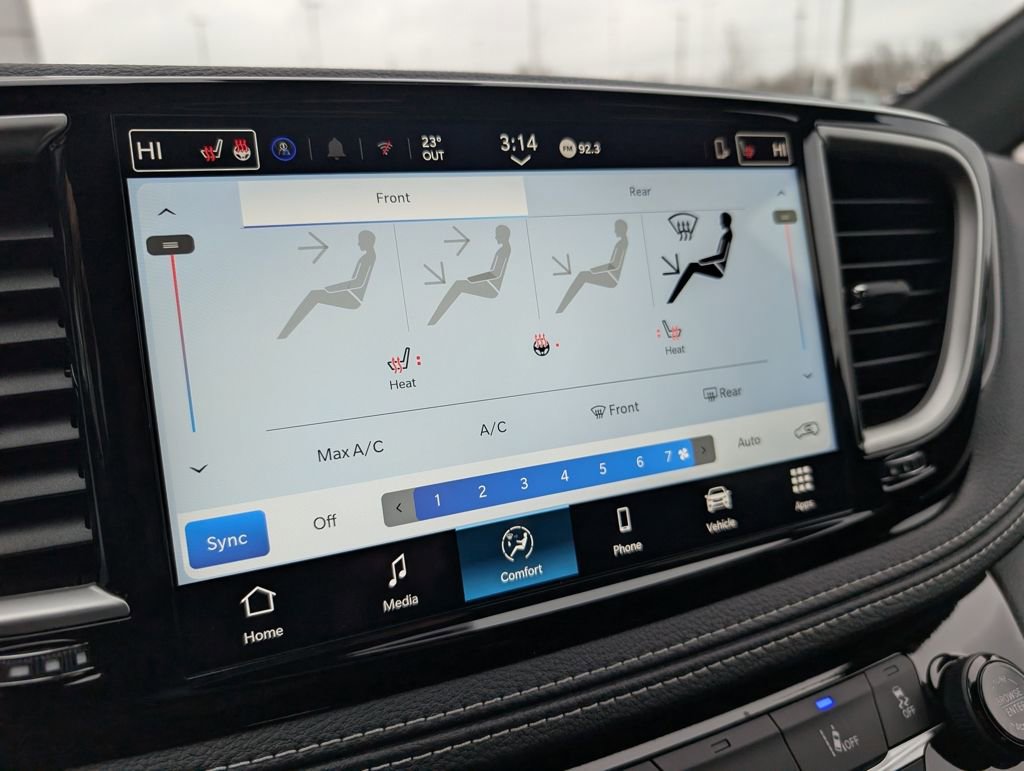 New 2026 Chrysler Pacifica Select w/ S Appearance Package image 25