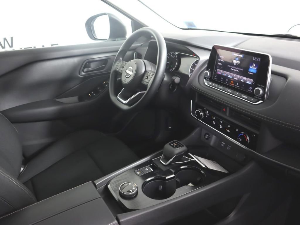 Certified 2025 Nissan Rogue S image 29